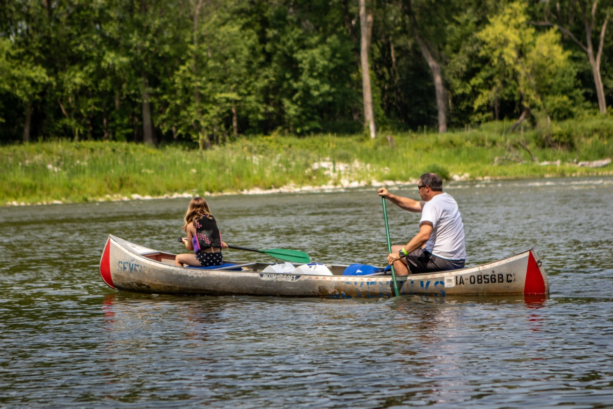 Canoe and kayak - Des Moines River | Seven Oaks Rec