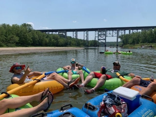 River Tube in Iowa on the Des Moines River. Affordable river tube rentals  at Seven Oaks.